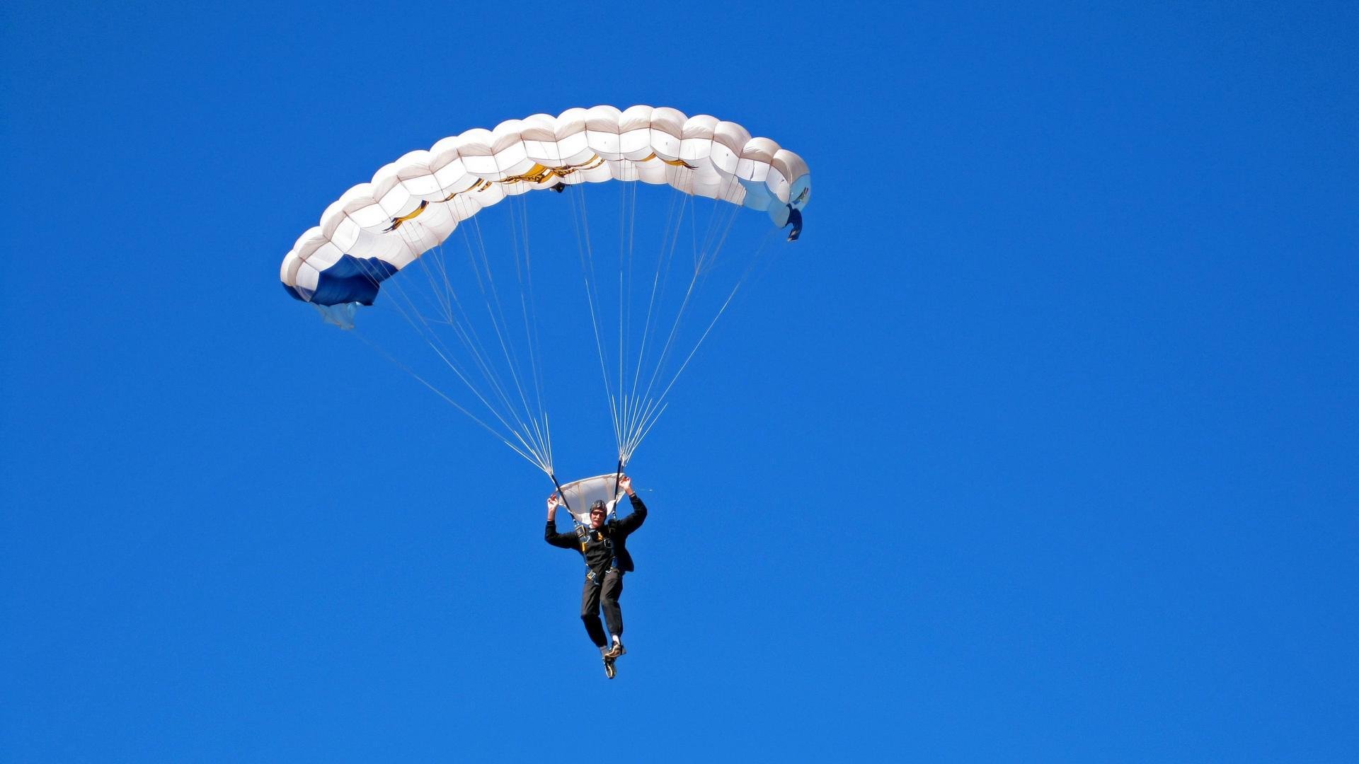 开云官方app入口-米切尔32分+关键一防,福建队末节翻盘山西队,拒绝五连败